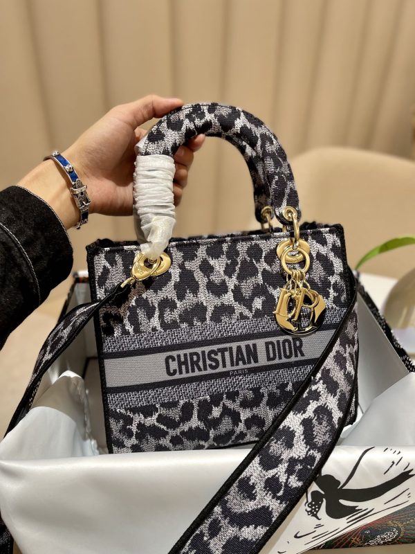 Christian Dior #109739 Fashionable Messenger Bags - christiandior.to